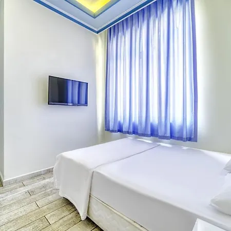 Uestuen Aparthotel