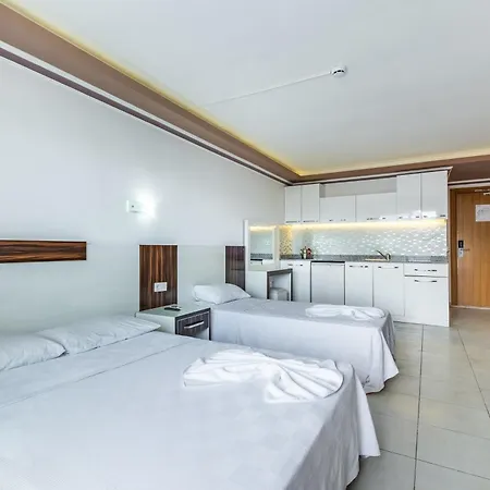 Aparthotel Uestuen *