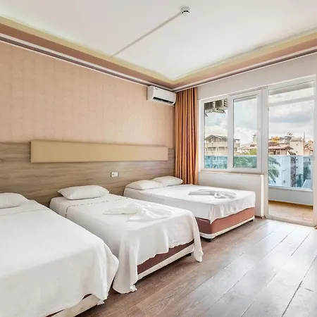 Aparthotel Uestuen *
