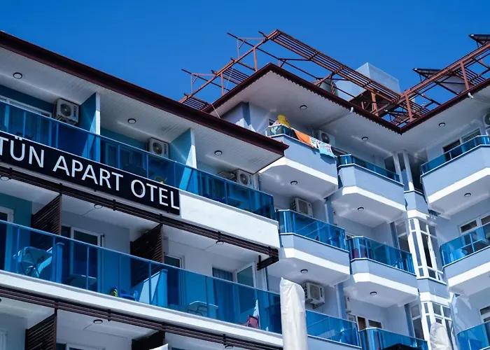 Aparthotel Uestuen *